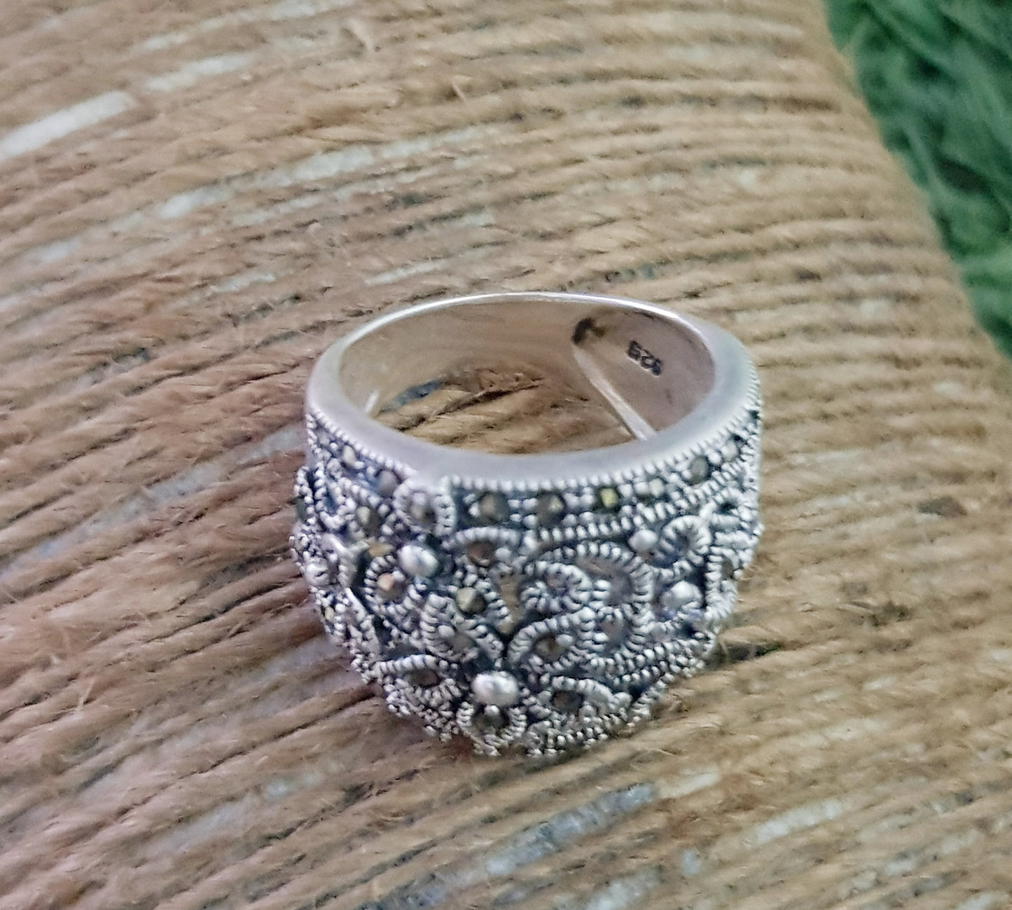 Silver ring with marcasite - jaali flower design