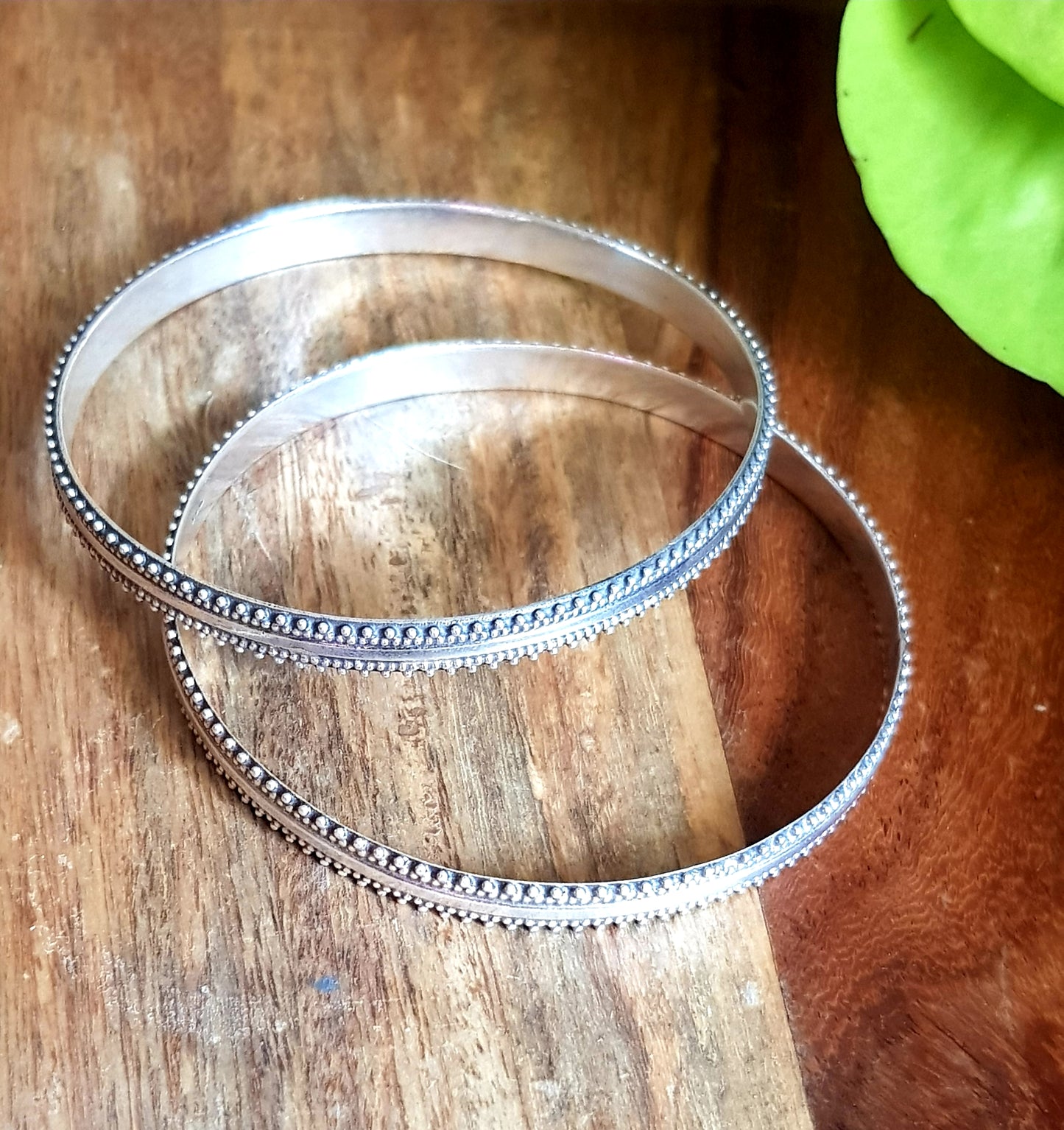 Silver bangles, plain center with work on the edges (2 pcs) size 2.6