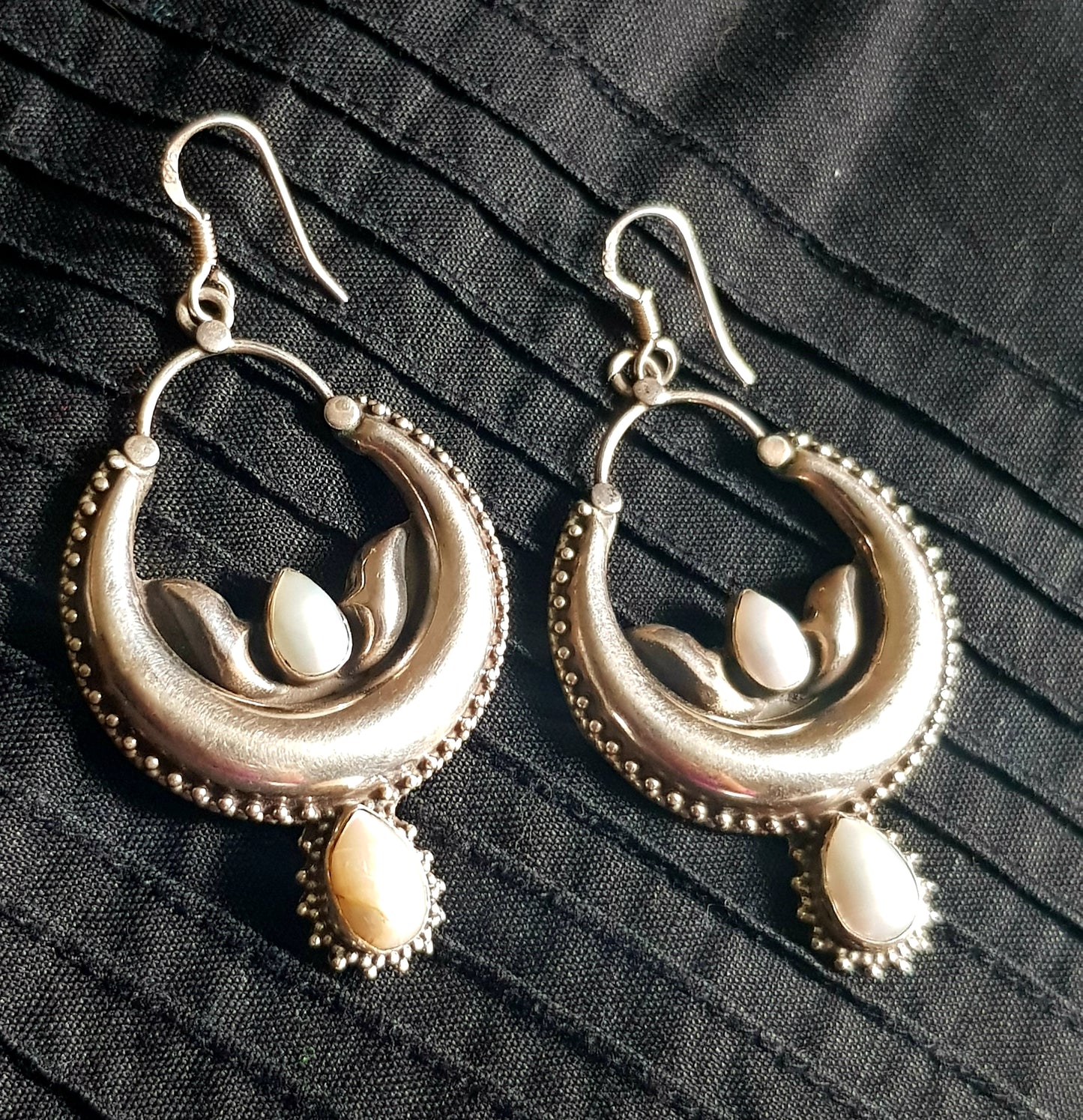 Kamal silver and pearl earrings