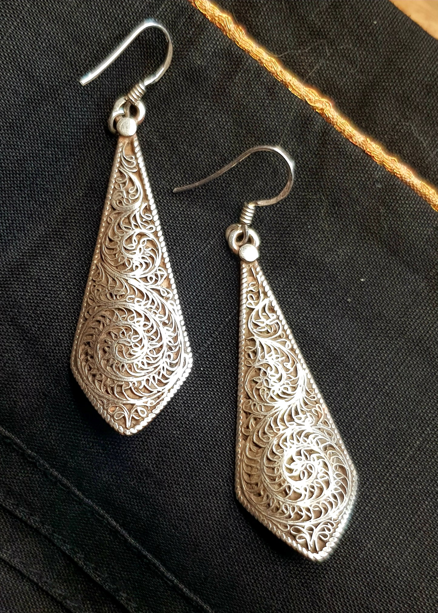 Silver earrings, hanging design with filigree detailing and V-shaped bottom