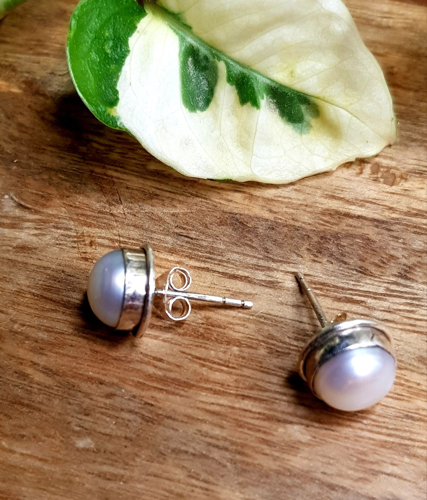 Silver studs (earrings) with pearl/turquoise/moonstone/ruby/dark grey stone center