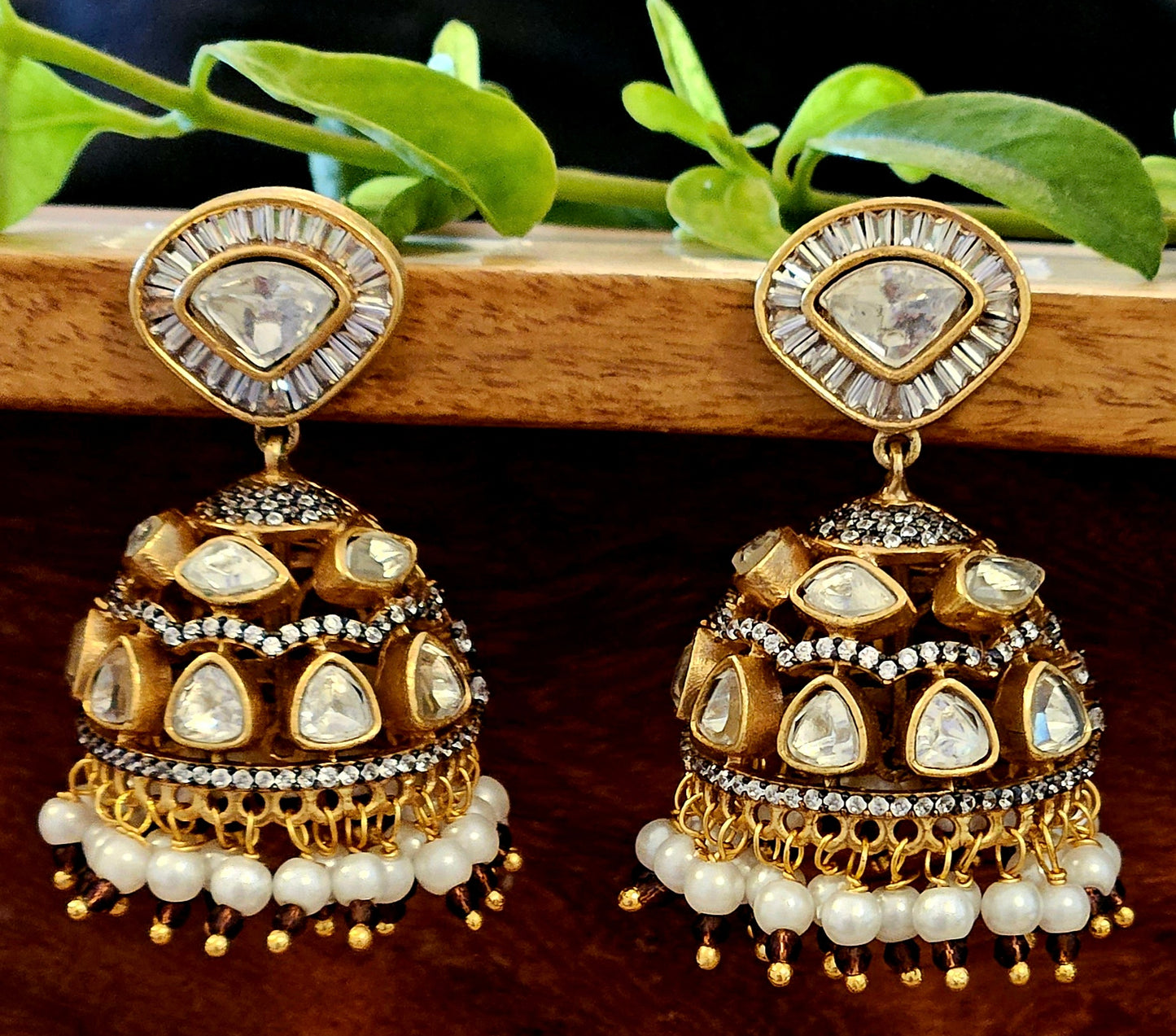 Antique gold finish kundan Jhumka (earrings),kundan stud with tube crystals, kundan detailing on dome