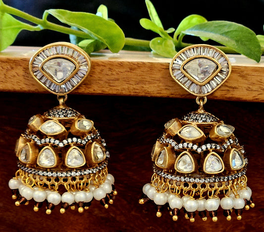 Antique gold finish kundan Jhumka (earrings),kundan stud with tube crystals, kundan detailing on dome