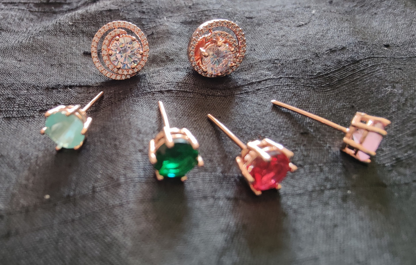 Modular earrings in a spiral design, with 5 center colors